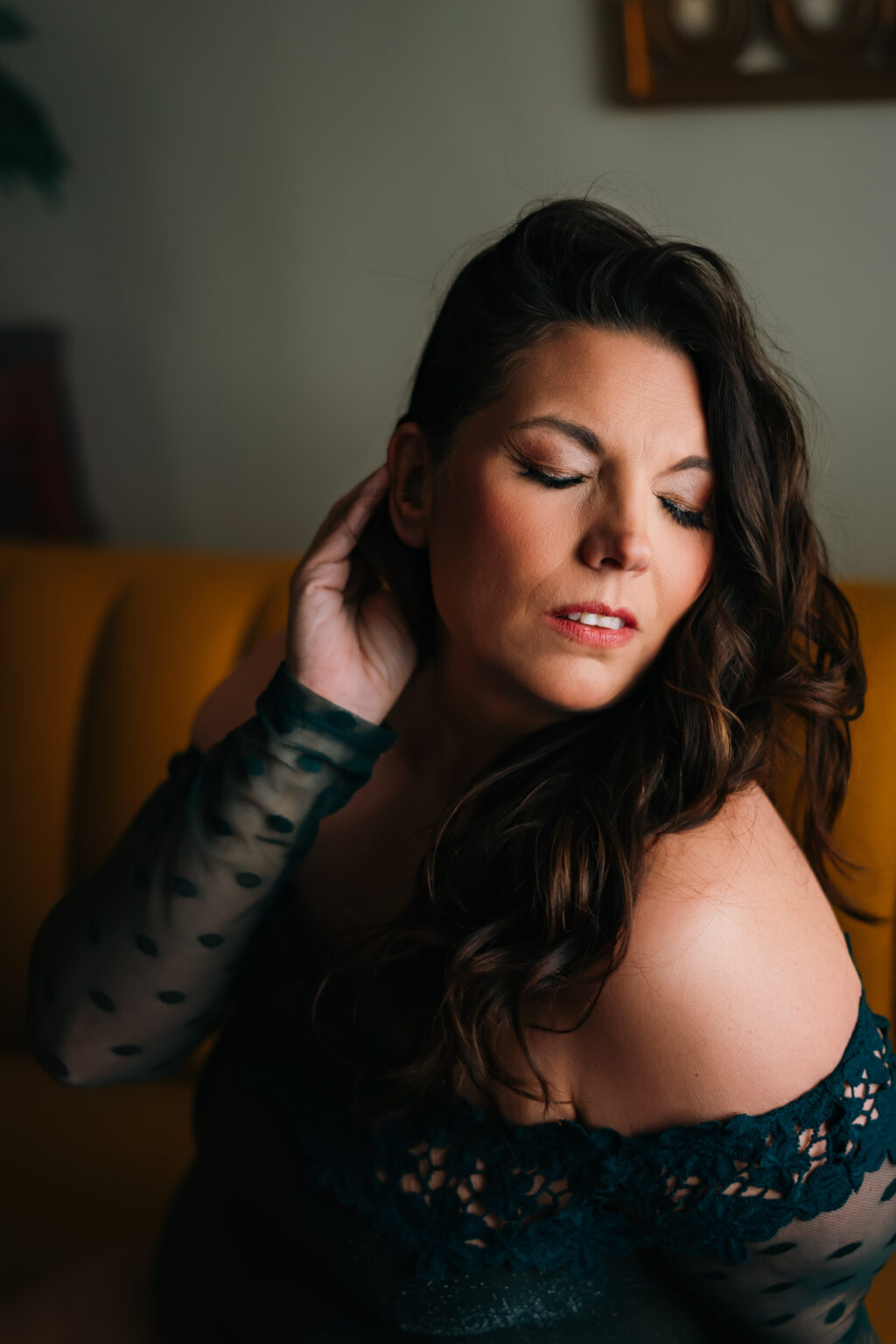 BEST SPRAY TAN LOCATIONS FOR YOUR BOUDOIR SESSION Showit Blog